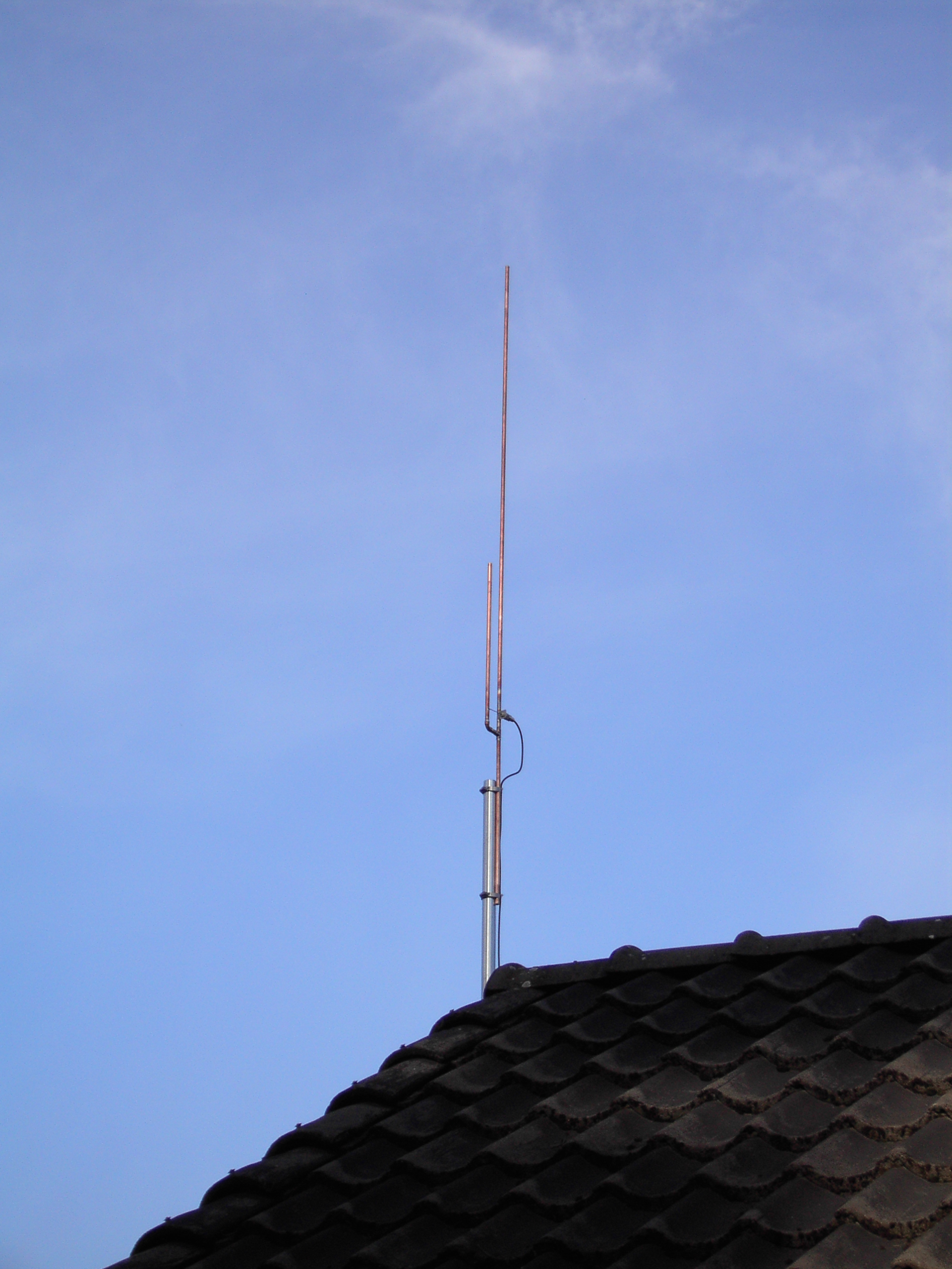 Jpole antenna installation